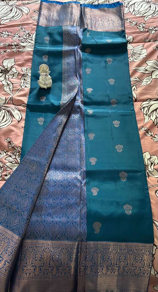 Neela Ratna Silk Saree